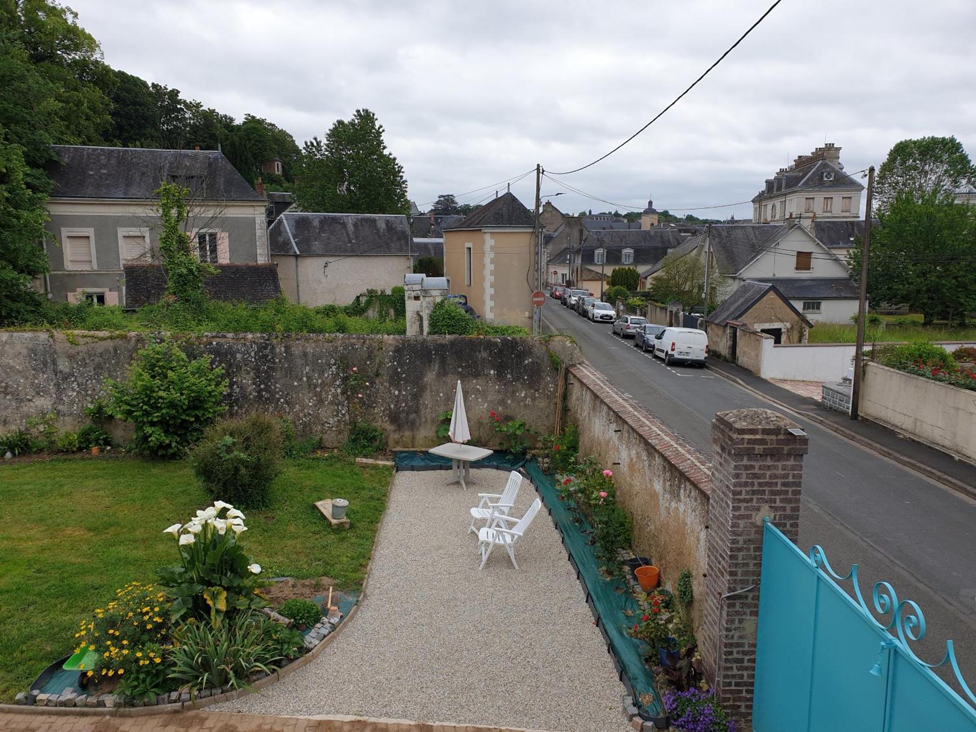 L 'Appartement Du Rocher Château-du-Loir Eksteriør billede
